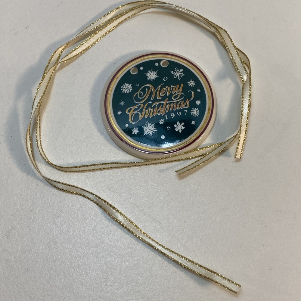 Longaberger Basket Tie On Merry Christmas 1997 Ceramic USA Made NEW
